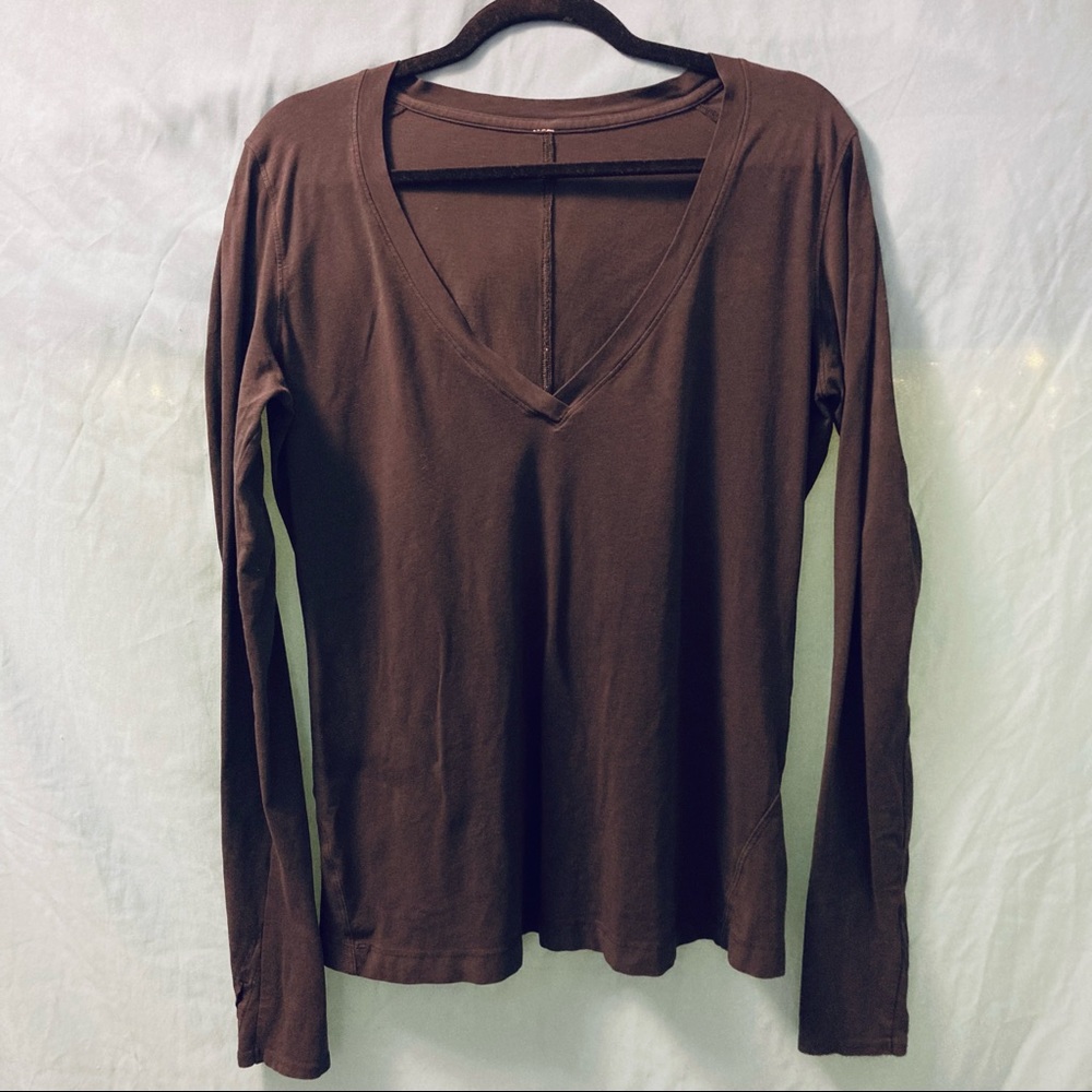 Black Lululemon V-neck long sleeve shirt